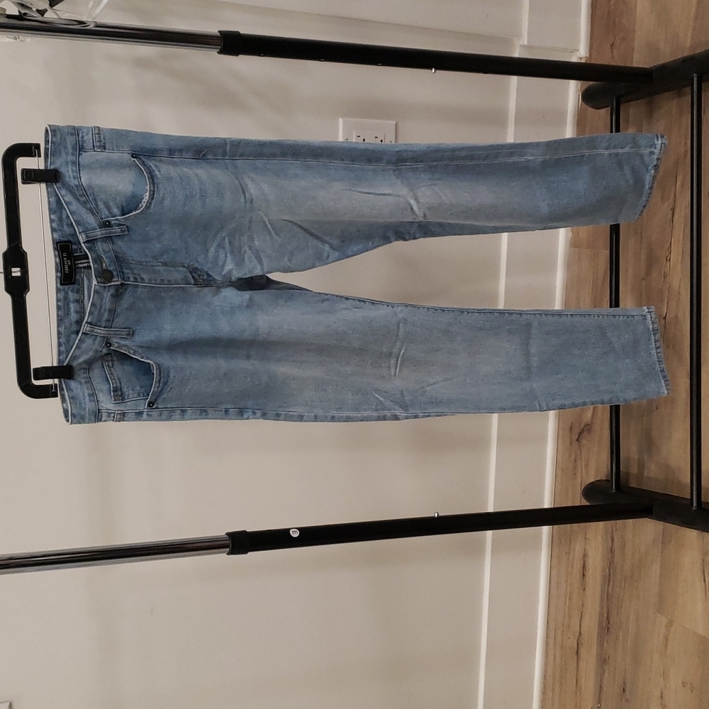 33x34 light wash Forever 21 jeans